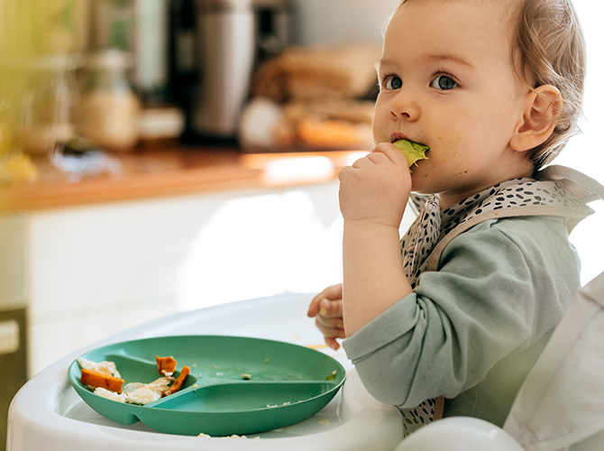 baby eating